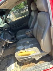 2004 Chevrolet Colorado LS - Interior Front Seat Image